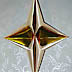 <strong>Gold & White Stretched Star</strong>